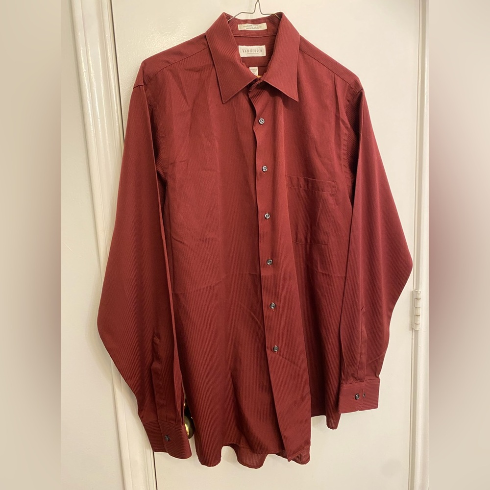 Van Heusen Sateen Stripe Dress Shirt (Men’s 16 34/35)